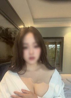 Anna - escort in Nha Trang Photo 3 of 7