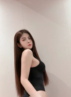 Anna - masseuse in Singapore Photo 8 of 9