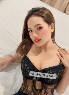 Anna Vip Girls - puta in Muscat Photo 16 of 18