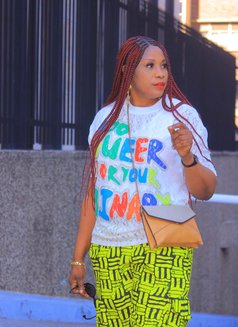 Annabel - escort in Cape Town Photo 2 of 5