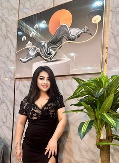 Annabel - escort in Muscat Photo 6 of 7