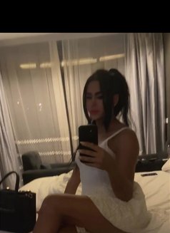 annabella - Transsexual escort in Beirut Photo 28 of 30