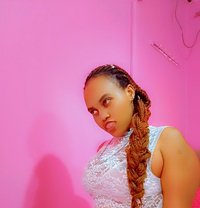 Annah - puta in Doha