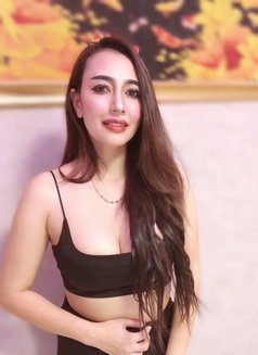 Annaliza - escort in Dubai Photo 1 of 3