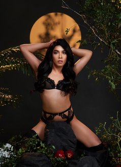 Annapartty - Transsexual escort in Kuala Lumpur Photo 14 of 22