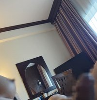 Annasis 7.5”big thick58 - Transsexual escort in Dubai