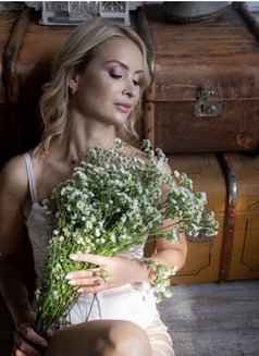 Annat - puta in Dubai Photo 6 of 6