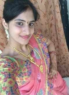 Annaya Escort Service - escort in Thiruvananthapuram Photo 2 of 5