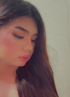 Anne 020 - Transsexual escort in Manila Photo 5 of 5