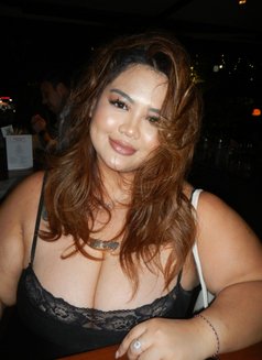 Anne Busty Asian - puta in Bali Photo 28 of 29