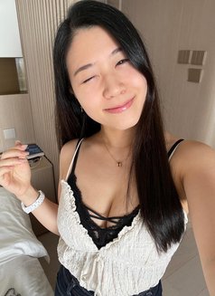 Anne - puta in Guangzhou Photo 3 of 6