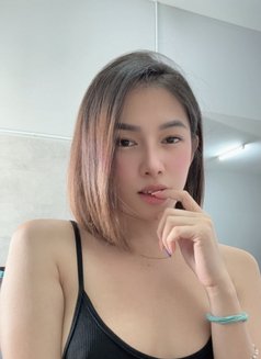 Anne - escort in Manila Photo 1 of 1