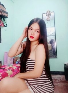 Anne - Transsexual escort in Makati City Photo 7 of 10