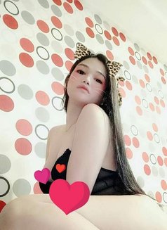 Anne - Transsexual escort in Manila Photo 3 of 6