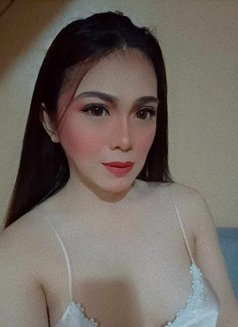 Anne Marie - Transsexual escort in Manila Photo 21 of 28