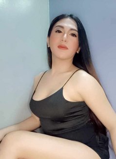 Anne Marie - Transsexual escort in Manila Photo 24 of 28
