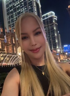 Anne Nicole Just Arrived - puta in Bangkok Photo 3 of 5