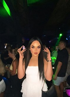 แอนน์ เรียว - Transsexual escort in Krabi Photo 4 of 6