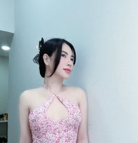Anne - escort in Abu Dhabi Photo 6 of 7