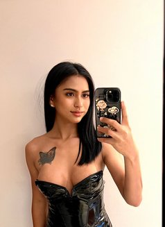 Anne with Big Cock - Transsexual escort in Hong Kong Photo 8 of 12