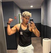 Annel - Male escort in Malta