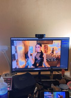 Annesarap - Intérprete de adultos in Manila Photo 4 of 10