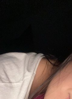 Annesarap - Intérprete de adultos in Manila Photo 5 of 10