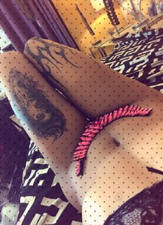 Annesarap - Intérprete de adultos in Manila Photo 9 of 10