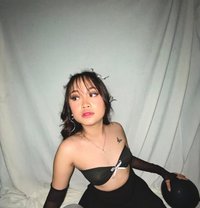 Annesarap - Intérprete de adultos in Manila