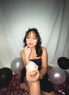 Annesarap - adult performer in Manila Photo 5 of 8
