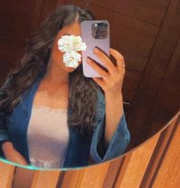 Annette - escort agency in Jeddah Photo 1 of 6