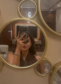 Annette - escort agency in Jeddah Photo 3 of 6