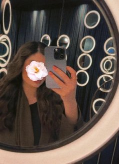 Annette - escort agency in Jeddah Photo 4 of 6