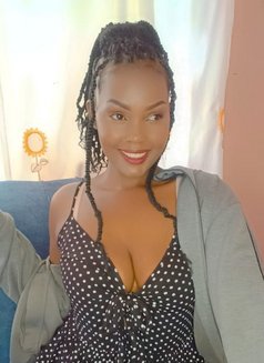 Annette - escort in Nairobi Photo 4 of 4