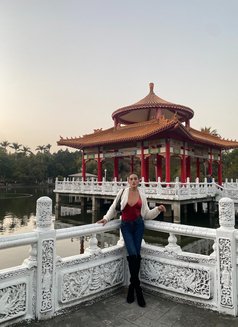 AnneX - escort in Manila Photo 5 of 19