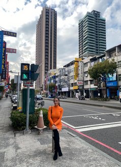 AnneX - escort in Manila Photo 9 of 19