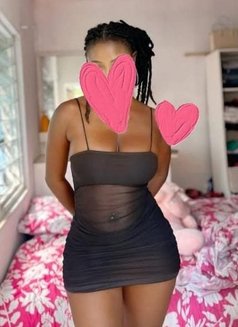 Anni - escort in Chennai Photo 5 of 5
