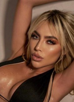 Annie - escort in İstanbul Photo 1 of 7