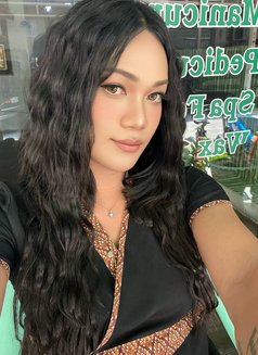 Annie - masseuse in Bangkok Photo 2 of 4