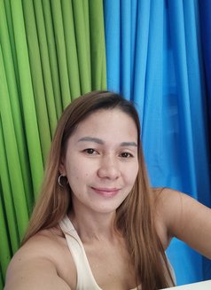 Annie - puta in Dubai Photo 3 of 3