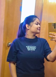 Annie - escort in Bangalore Photo 1 of 2