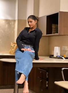 Annie - puta in Pune Photo 7 of 8