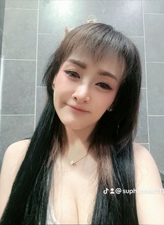 Annie Rose - Masajista in Kuala Lumpur Photo 2 of 3