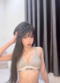 Annie - escort in Jeddah Photo 4 of 5