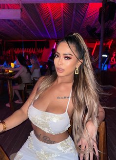 Annie - escort in Phuket Photo 3 of 17