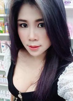 Annie - escort in Bangkok Photo 11 of 14