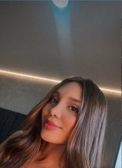 Full service outcall vip - puta in Riyadh Photo 1 of 4