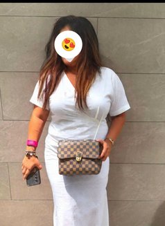 Annu Comming for🫦 Real meet cam show - escort in Mumbai Photo 4 of 4