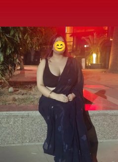 Annu Comming for🫦 Real meet cam show - escort in Bangalore Photo 3 of 6