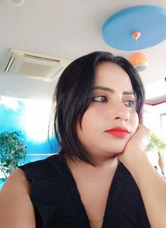 Annu From India - escort in Muscat Photo 2 of 4